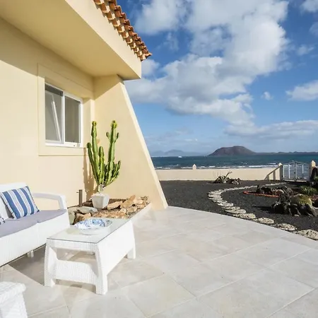 Ocean Front Near Corralejo Great Beaches * La Oliva