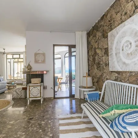 Ocean Front Near Corralejo Great Beaches Villa La Oliva