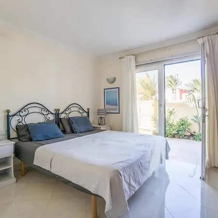 Ocean Front Near Corralejo Great Beaches * La Oliva